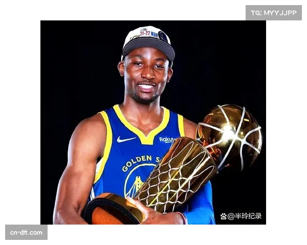 库明加老鹰篮板冲抢积极性 场均2.3前场板创造二次进攻机会 库明加老鹰篮板冲抢积极性 场均2.3前场板创造二次进攻机会